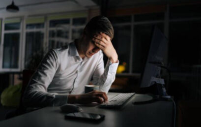 ¿Qué produce la falta de cortisol en el cuerpo?