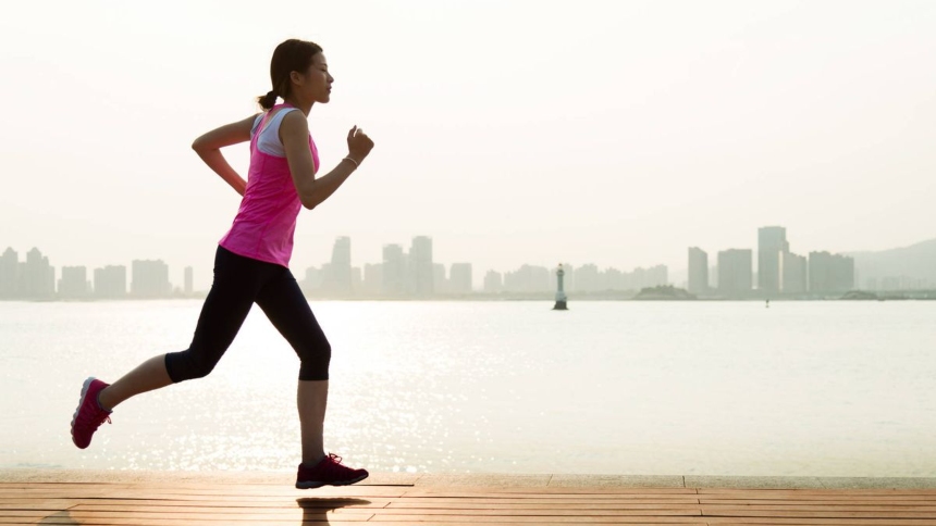 La poderosa relación entre hacer ejercicios y una buena digestión, según expertos.